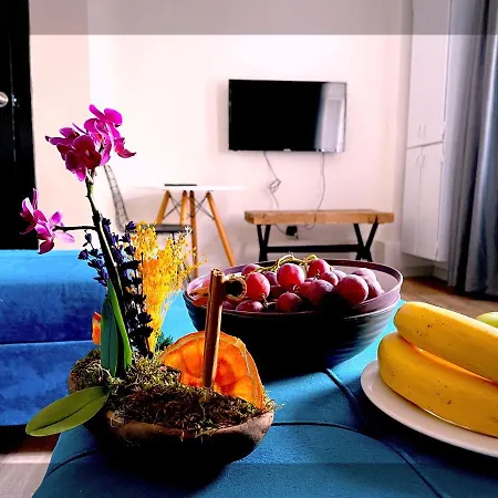 Mates Istiklal Suites Istanbul Exterior photo