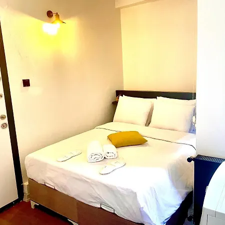 Mates Istiklal Suites Istanbul Exterior photo