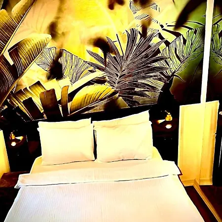 Mates Istiklal Suites Istanbul Exterior photo