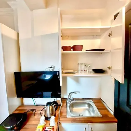Mates Istiklal Suites Istanbul Exterior photo