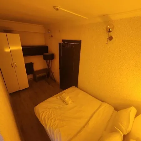 Mates Istiklal Suites Istanbul Exterior photo