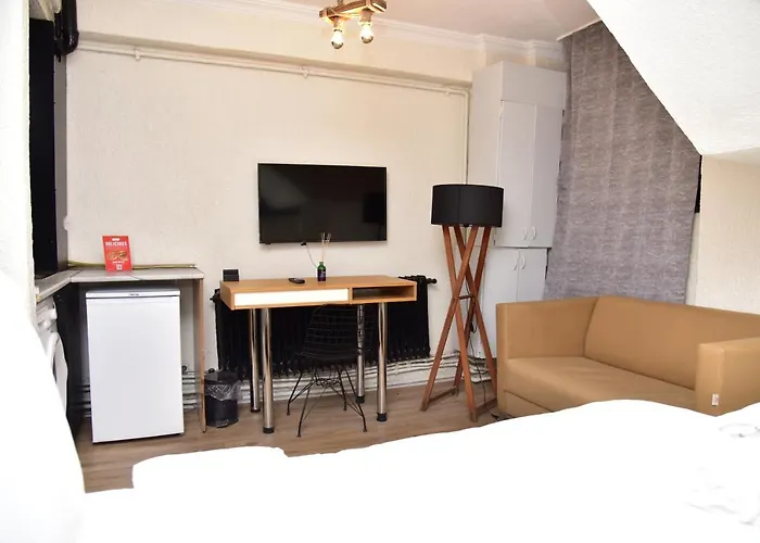 Mates Istiklal Suites