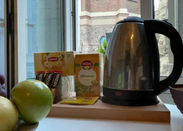 Mates Istiklal Suites