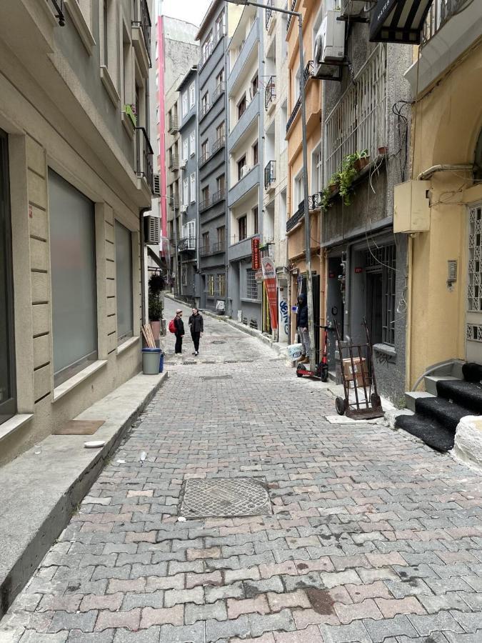 Mates Istiklal * Istanbul
